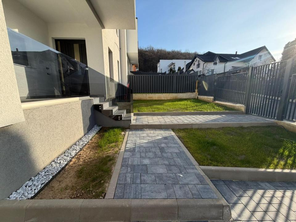 Duplex de vânzare în Dezmir, lângă pădure – liniște, spațiu și confort