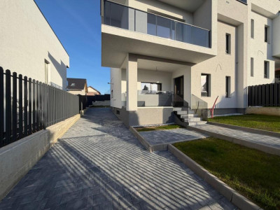 Duplex de vânzare în Dezmir, lângă pădure – liniște, spațiu și confort