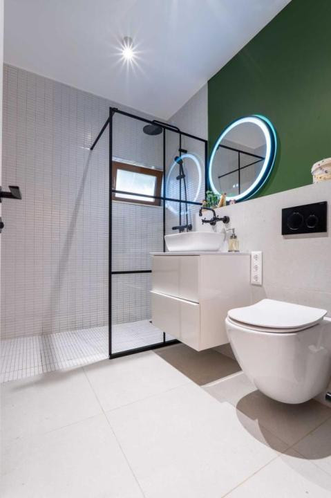 Casa individuala cu teren 750mp, garaj, beci, terasa - Dezmir