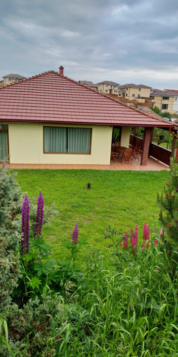 Casa individuala cu teren 750mp, garaj, beci, terasa - Dezmir