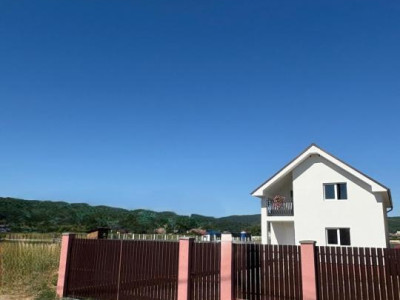 Casă individuală de vânzare în Gilău – spațiu, confort și liniște!