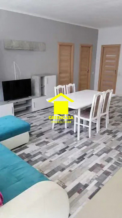Apartament de vanzare 3 camere zona Sub-Cetate