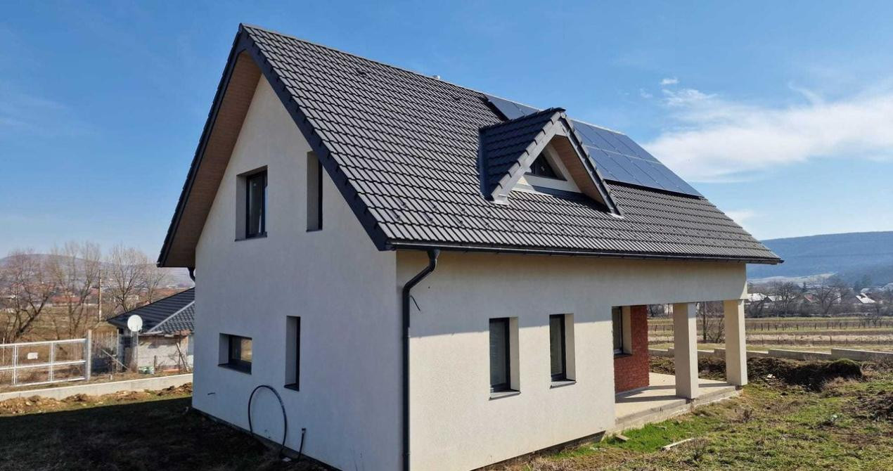 Casae individualea deosebita in Gilau, zona motelului, teren 800 mp!