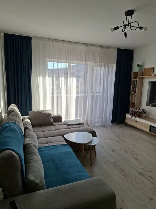 Apartament 2 camere de 53mp plus balcon 4mp , zona : Floresti Eroilor