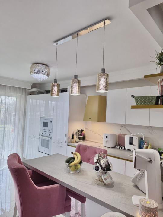 Apartament 3 camere de 82mp plus 2 terase 25mp , zona : Cluj Sopor