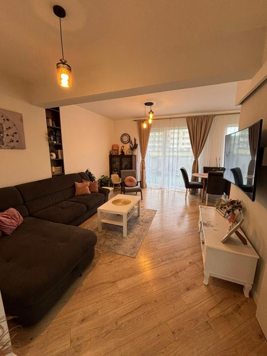 Casă cochetă într-un ansamblu privat, liniște, siguranță și confort 