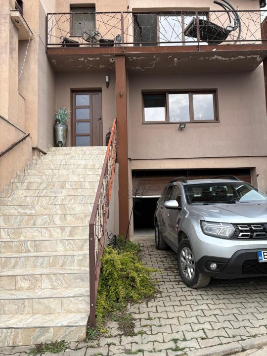 Duplex de vanzare de 204mp , plus teren 274mp , zona : Floresti Narciselor 