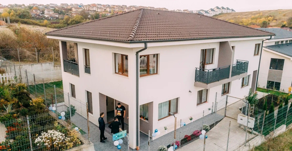 Casă tip duplex P+1+Pod, 102 mp, Dezmir