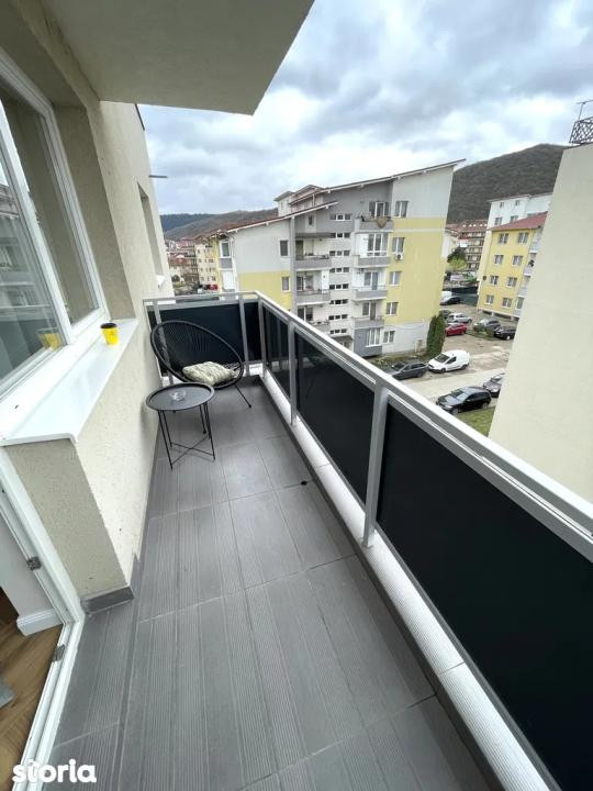 Apartament 3 camere, modern, nelocuit, zona Florilor / Cetății
