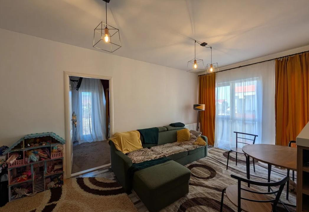 Apartament 2 camere, strada Eroilor Floresti