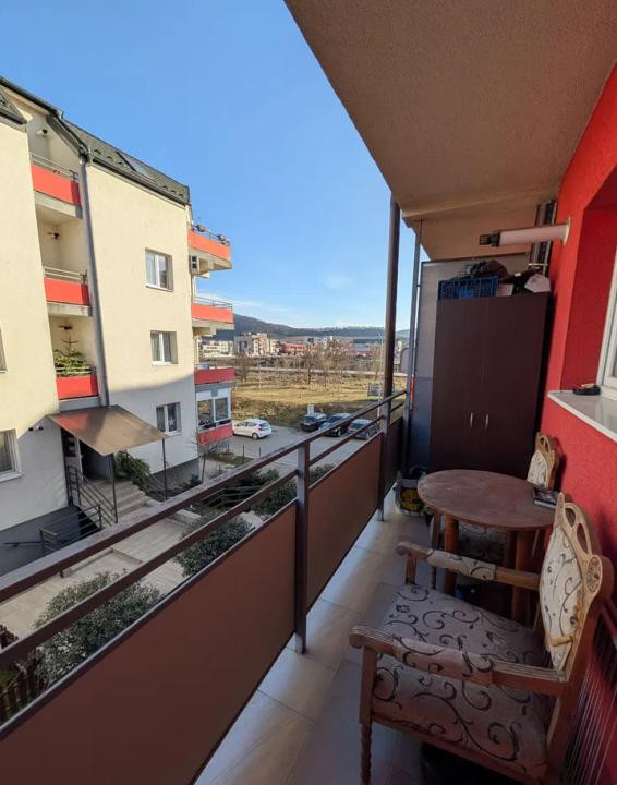 Apartament 2 camere, strada Eroilor Floresti