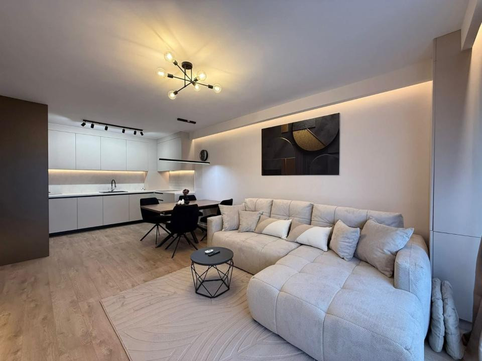 Apartament 2 camere, modern, nelocuit, zona Eroilor