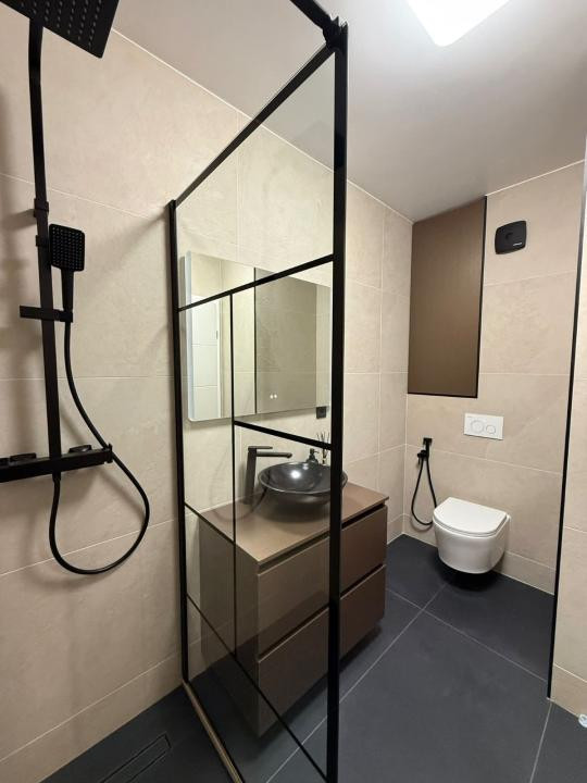 Apartament 2 camere, modern, nelocuit, zona Eroilor