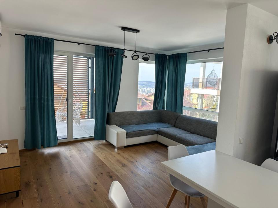 Apartament de închiriat Eugen Ionesco, 4 camere, balcon, garaj