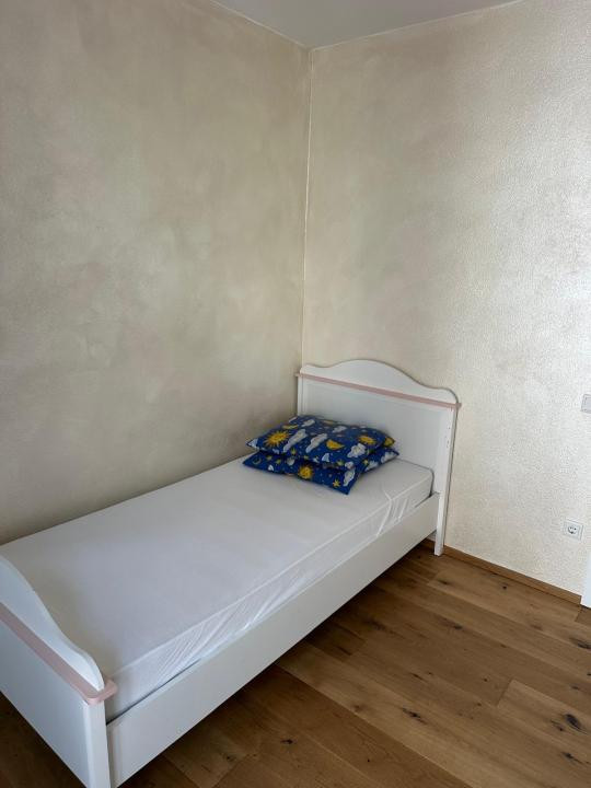 Apartament de închiriat Eugen Ionesco, 4 camere, balcon, garaj