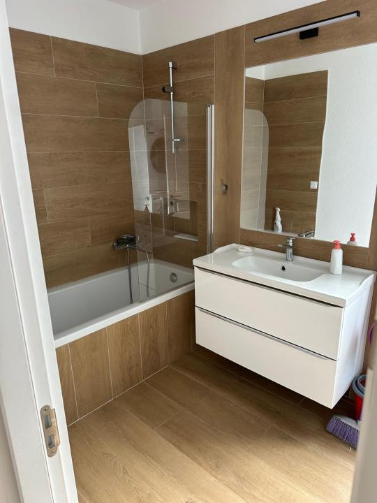 Apartament de închiriat Eugen Ionesco, 4 camere, balcon, garaj