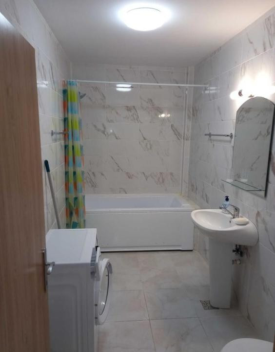 Apartament 2 camere, 44mp, balcon 7mp, zona Florilor