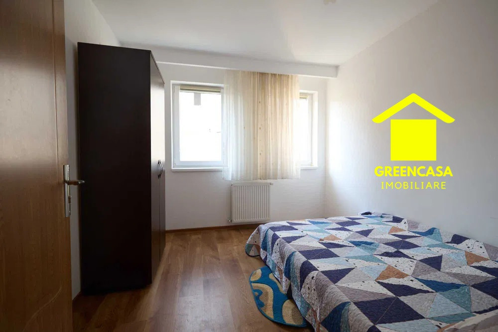 Apartament 3 camere , et 3/4 , Florilor , 87 mp 