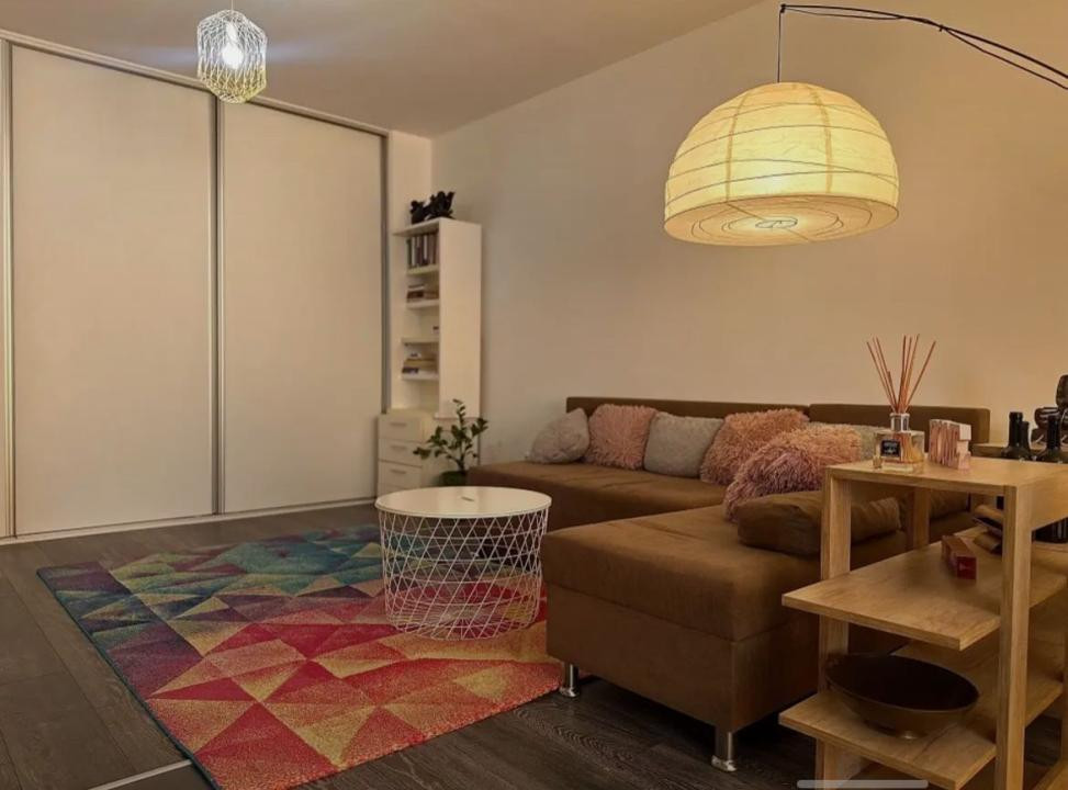 Apartament modern de 2 camere cu parcare inclusă  Florești