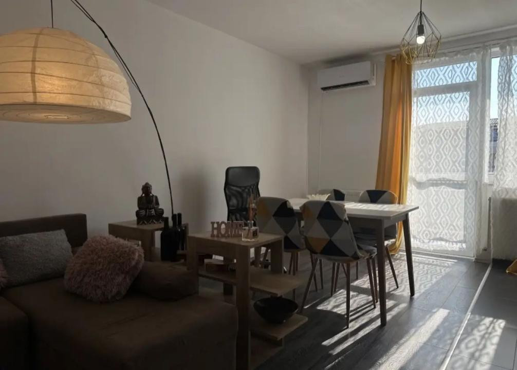 Apartament modern de 2 camere cu parcare inclusă  Florești