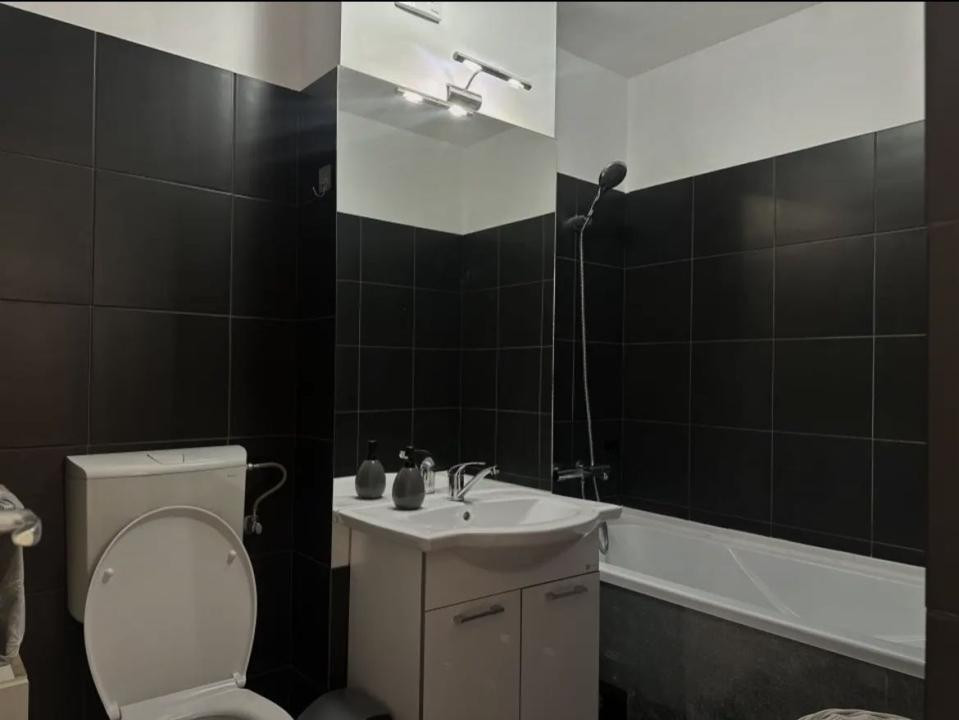 Apartament modern de 2 camere cu parcare inclusă  Florești