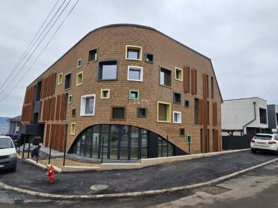 OFERTA SPECIALA: De vanzare gradinita/cresa 1400mp+ Dambu Rotund Cluj