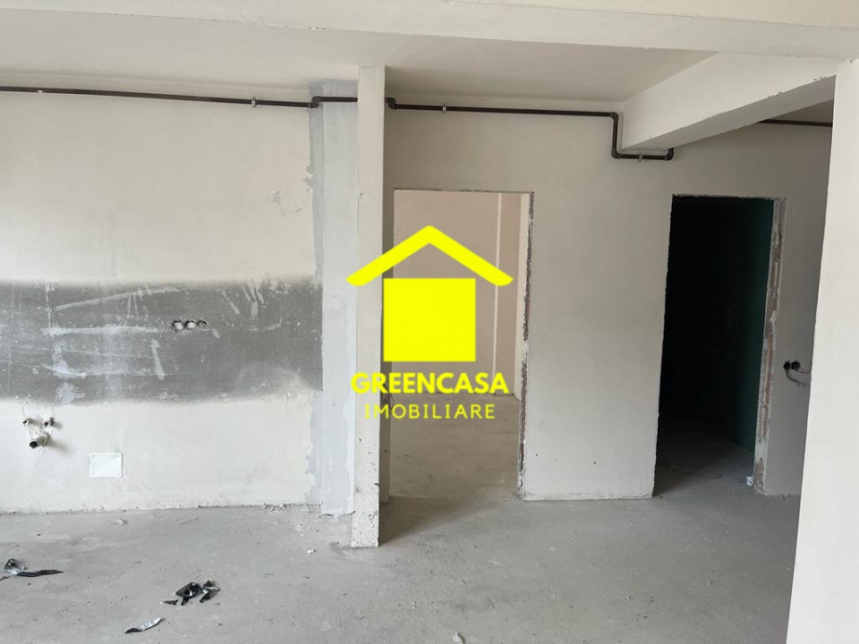  3 Camere , 84mp Sub Cetate / Bloc Nou / Poligon