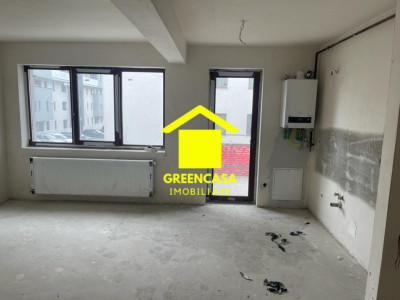  3 Camere , 84mp Sub Cetate / Bloc Nou / Poligon