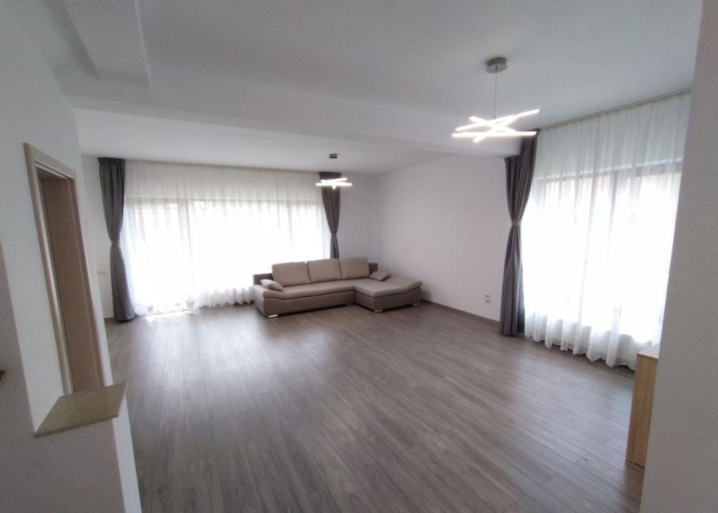 Casă individuală 4 dormitoare, garaj – zonă Iulius Mall, Gheorgheni