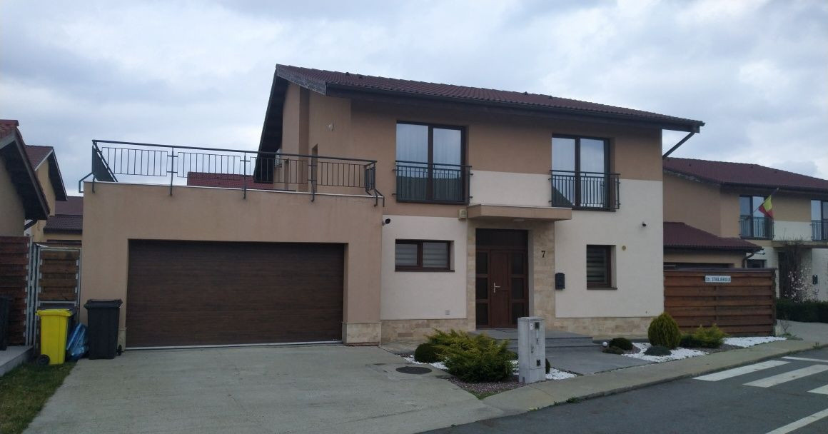 Casă individuală 4 dormitoare, garaj – zonă Iulius Mall, Gheorgheni