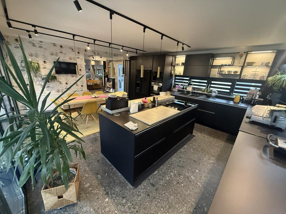 Vilă de lux în Făget | 330 mp | Piscină, intimitate totală, finisaje premium