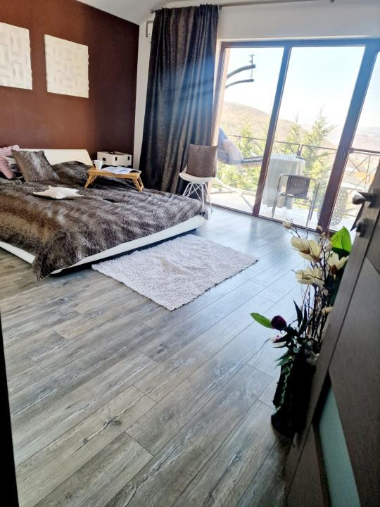 Duplex modern 140 mp 4 camere View superb Florești, zona Narciselor