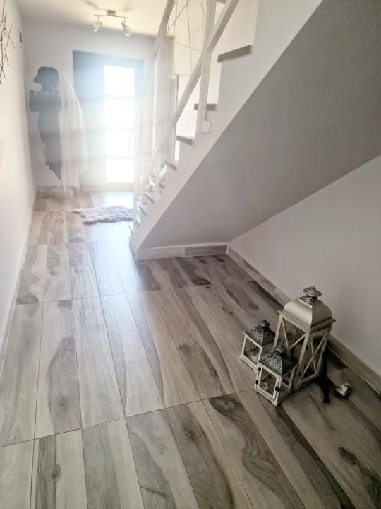 Duplex modern 140 mp 4 camere View superb Florești, zona Narciselor