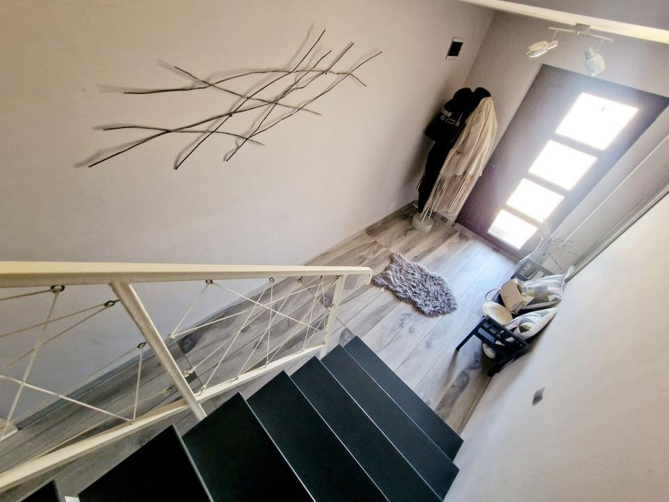 Duplex modern 140 mp 4 camere View superb Florești, zona Narciselor