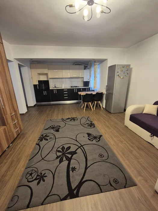 Apartament de inchiriat 2 camere, parter înalt – str. Florilor