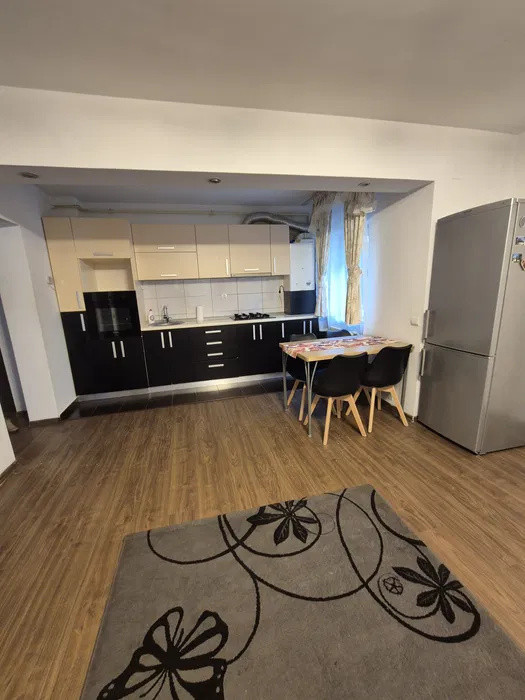 Apartament de inchiriat 2 camere, parter înalt – str. Florilor