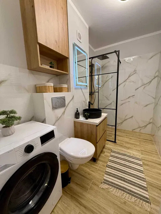 Apartament 2 camere de 48m plus 8mp balcon zona : Floresti Eroilor 