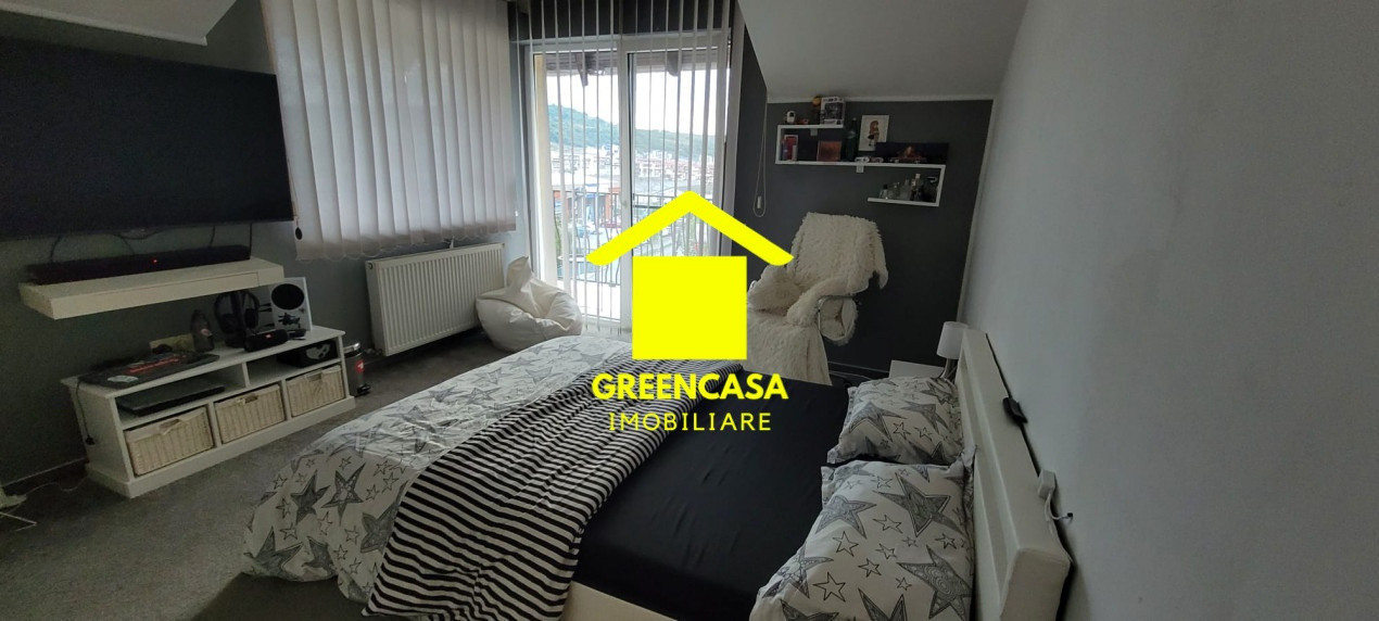 Apartament de vanzare, 2 camere decomandate, Floresti