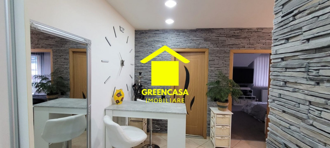 Apartament de vanzare, 2 camere decomandate, Floresti