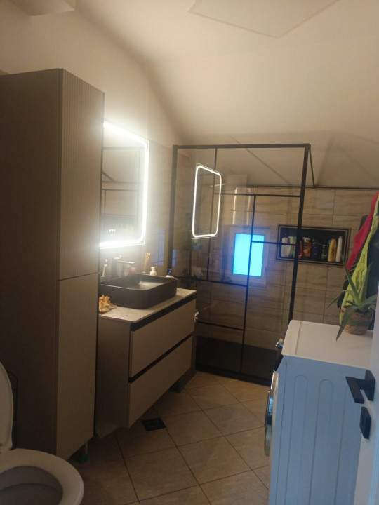 Apartament de vanzare, 2 camere decomandate, Floresti