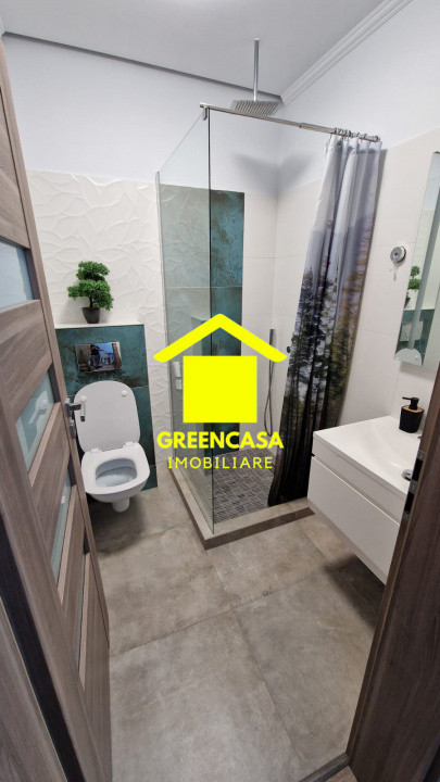 Apartament de 3 camere , 72 mp utili ,zona Subcetate