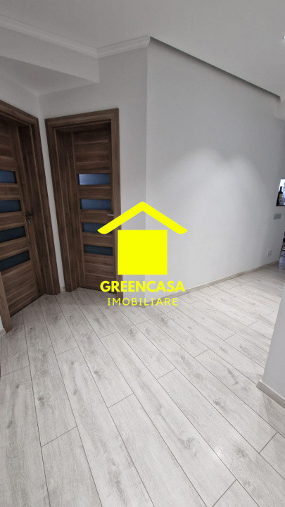 Apartament de 3 camere , 72 mp utili ,zona Subcetate