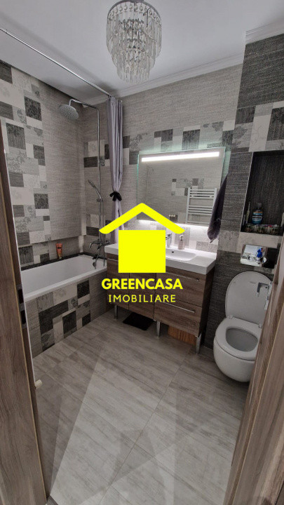 Apartament de 3 camere , 72 mp utili ,zona Subcetate