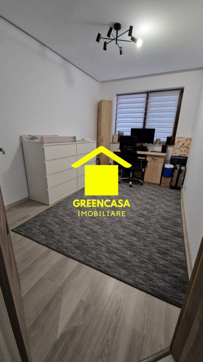 Apartament de 3 camere , 72 mp utili ,zona Subcetate