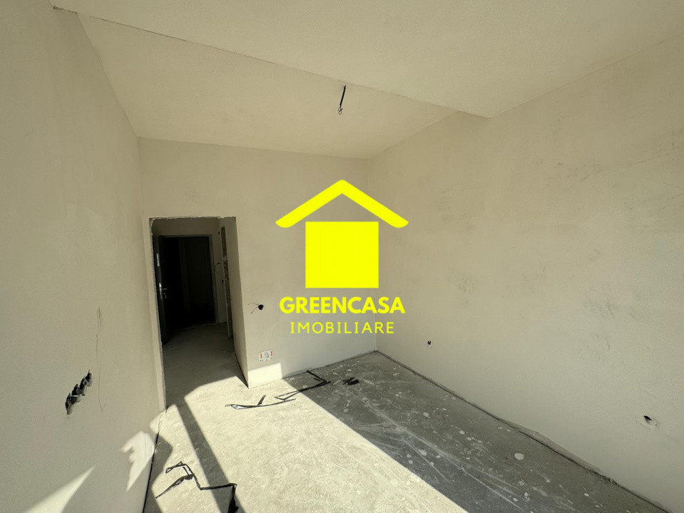 Apartament semifinisat 2 camere + balcon, bloc nou, zona Eroilor