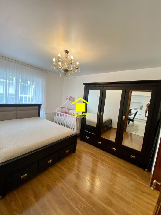 Apartament de vanzare, 3 camere, 2 bai, 76 mp, etaj intermediar, Eroilor