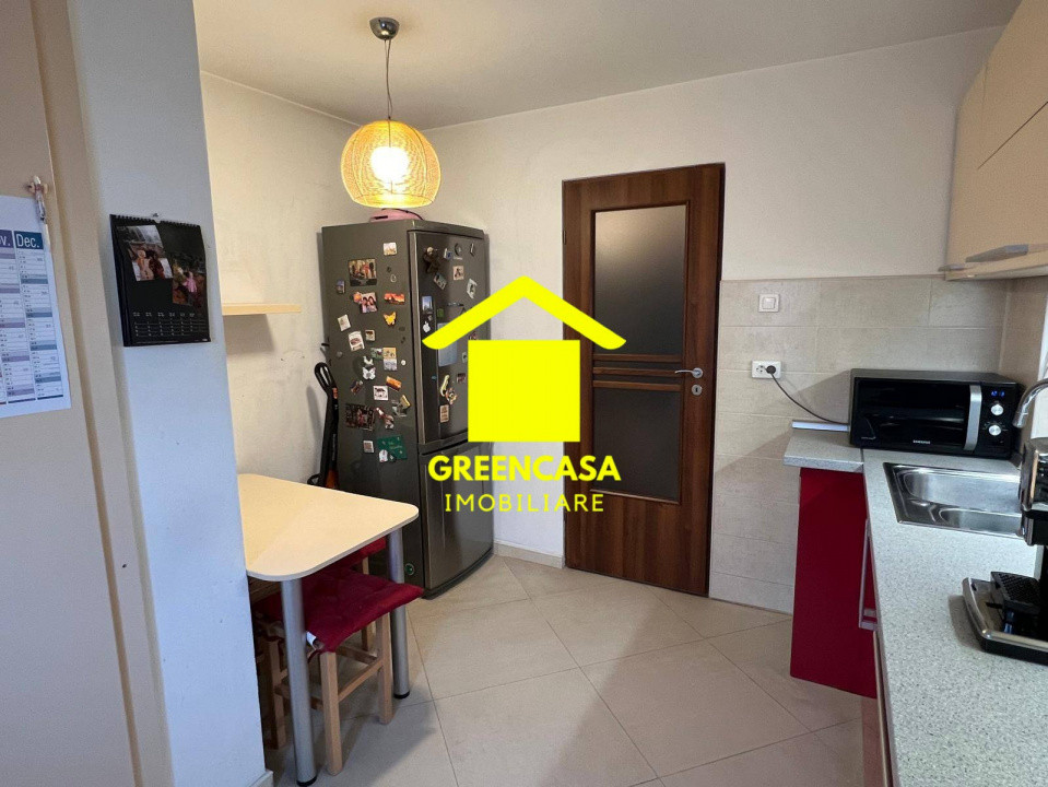 Apartament 3 camere decomandate, 2 balcoane, 65mp, zona Garii