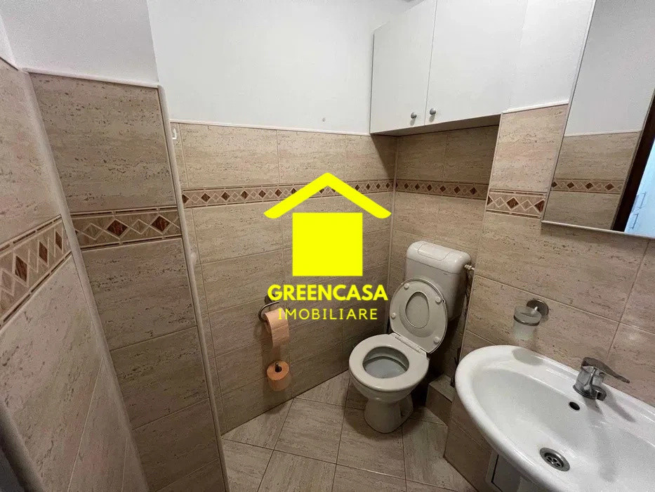 Apartament 3 camere decomandate, 2 balcoane, 65mp, zona Garii