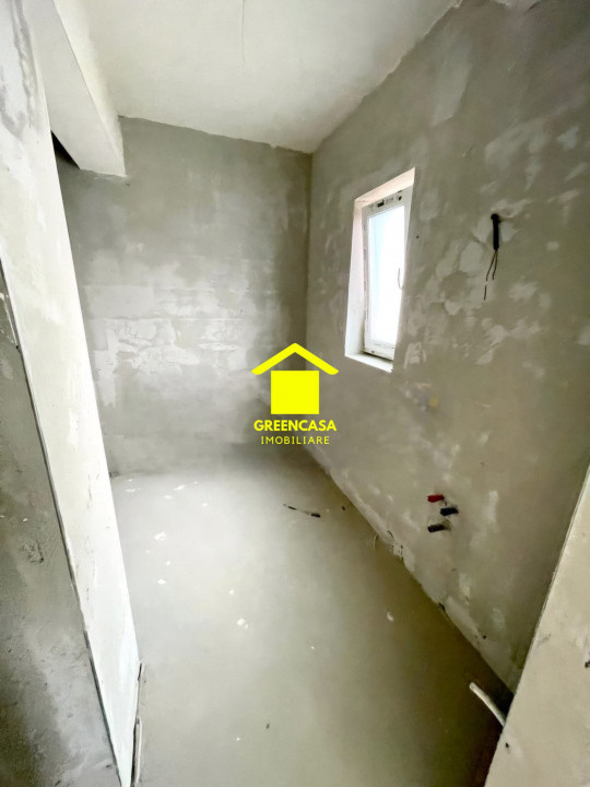 Apartament semifinisat de vanzare, 3 camere, 85mp, garaj, zona IRA