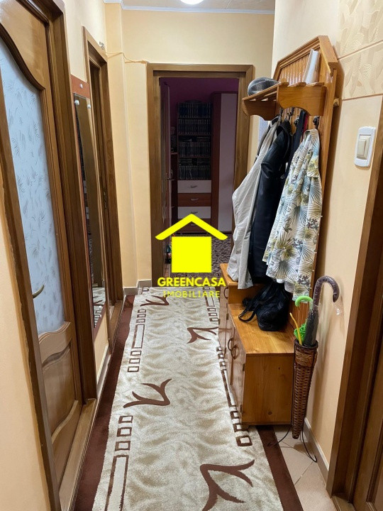 Apartament 3 camere, etaj intermediar, zona Hermes-Gheorgheni